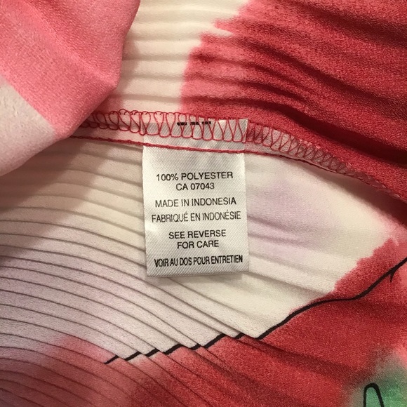 NICOLA PETITE top.  NWT - Picture 7 of 8